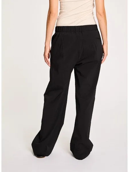 Lis Lareida Athleisure Straight Leg Pants in Taupe