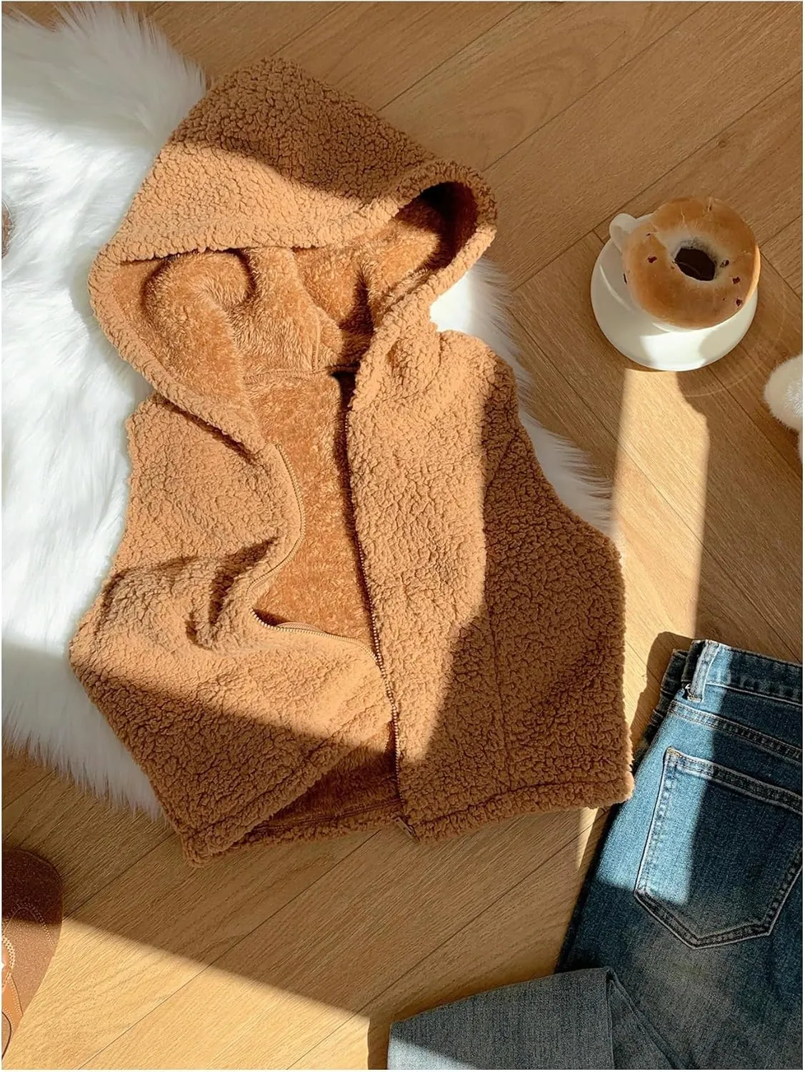 SOLY HUX Women's Fuzzy Vest Zip Up Sleeveless Hoodies Casual Cropped Vest Jacket